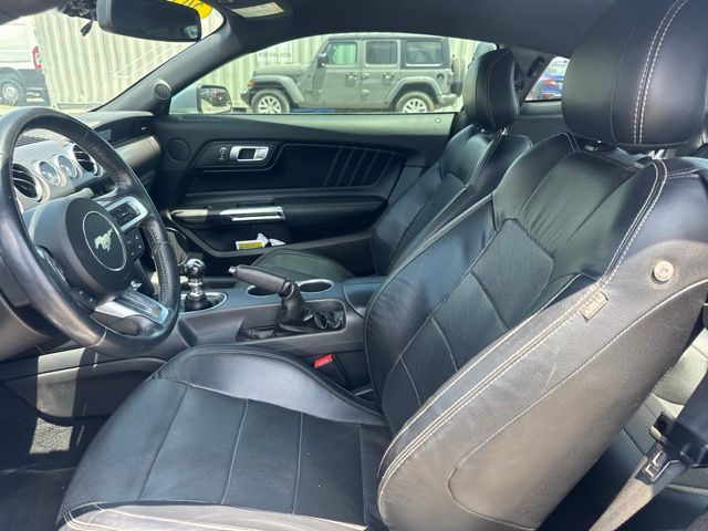 2021 Ford Mustang GT Premium - Photo 9