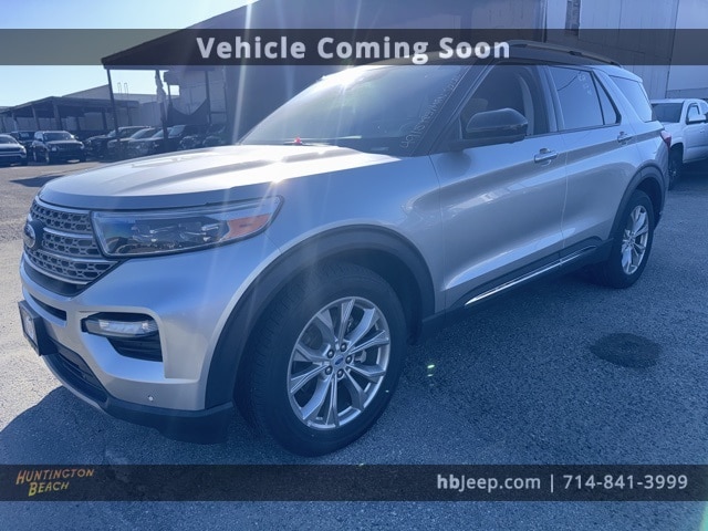 2023 Ford Explorer Limited's photo