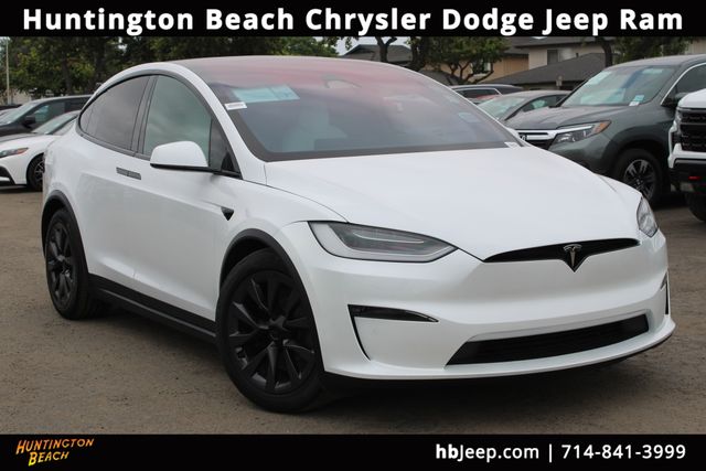 2023 Tesla Model X Long Range's photo
