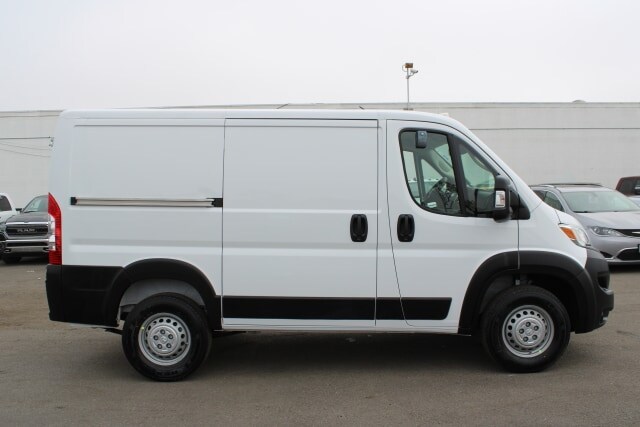2025 Ram ProMaster 1500 photo 3
