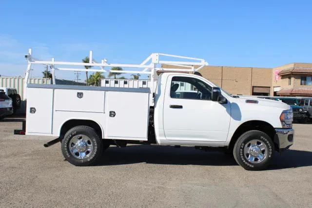 2024 Ram 2500 Tradesman photo 2