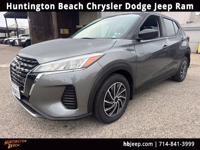 Used 2022 Nissan Kicks S with VIN 3N1CP5BVXNL483511 for sale in Huntington Beach, CA