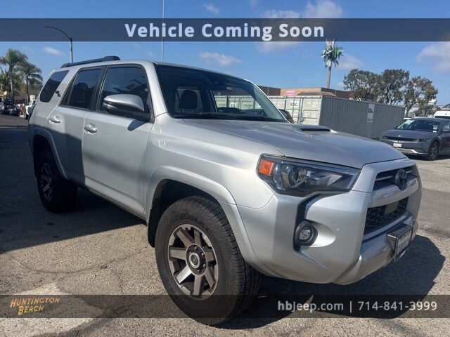 2021 Toyota 4Runner TRD Off-Road Premium photo 3