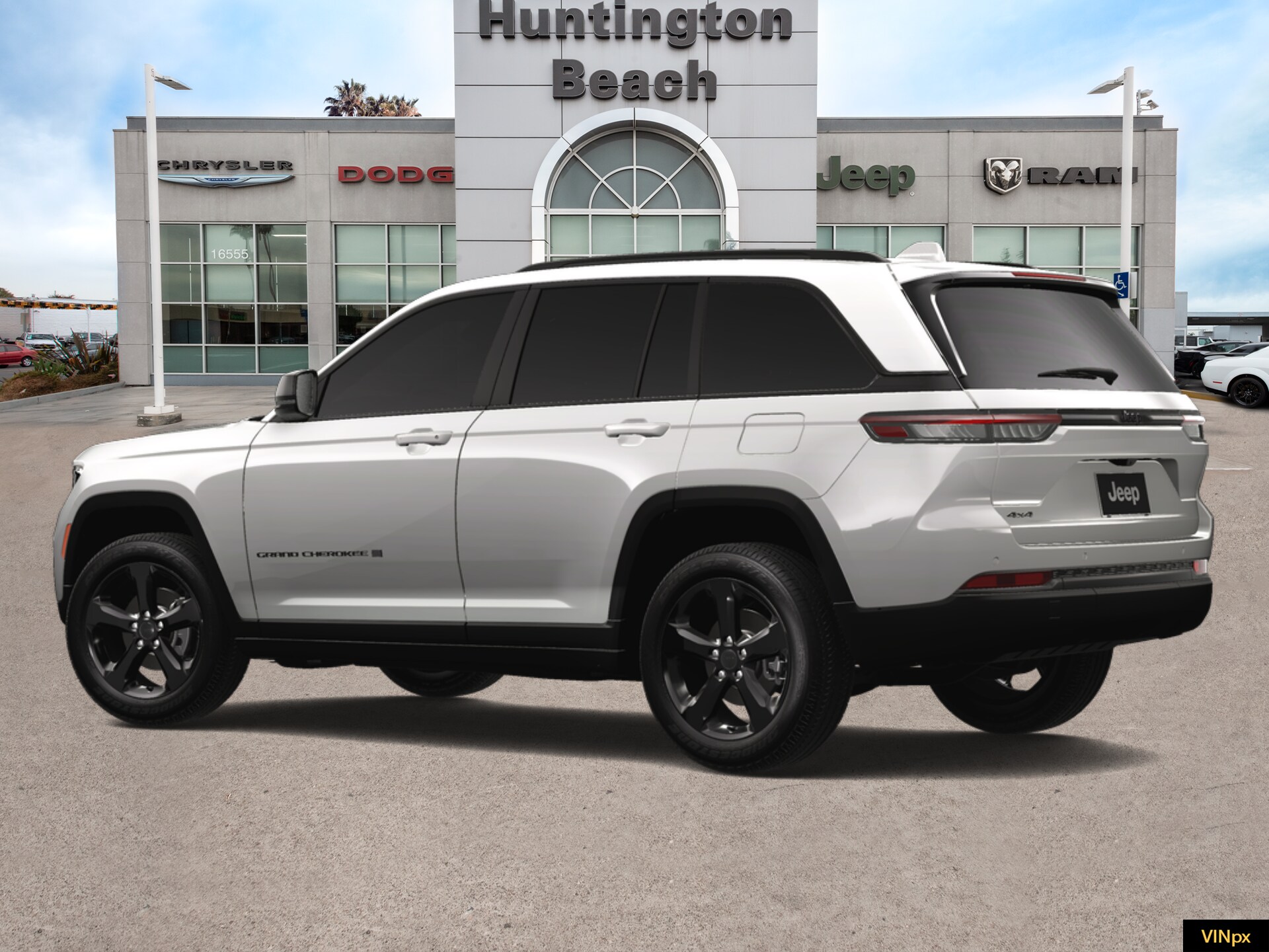 2025 Jeep Grand Cherokee Altitude photo 4