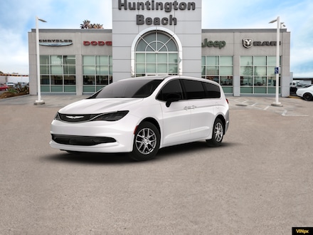 2026 Chrysler Voyager LX Van