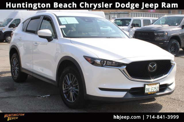 2021 Mazda CX-5 Touring Auto's photo