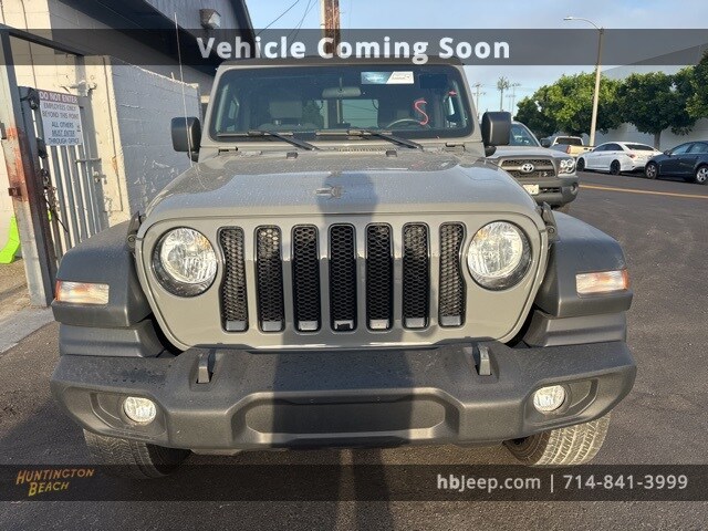 2021 Jeep Wrangler Unlimited Sport Altitude photo 2