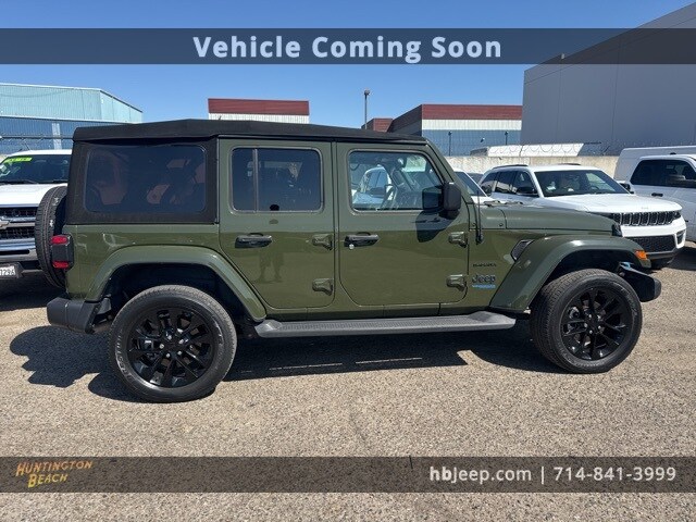 2022 Jeep Wrangler Unlimited Sahara 4xe photo 4