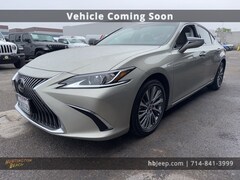 2020 LEXUS ES 300h Sedan