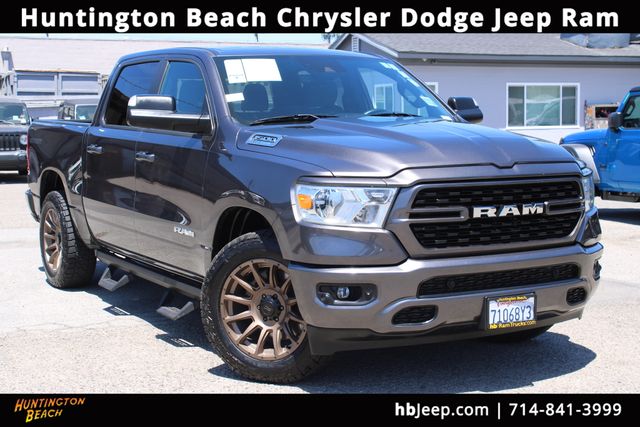 2023 RAM 1500 Big Horn/Lone Star 4x4 Crew Cab 5'7's photo