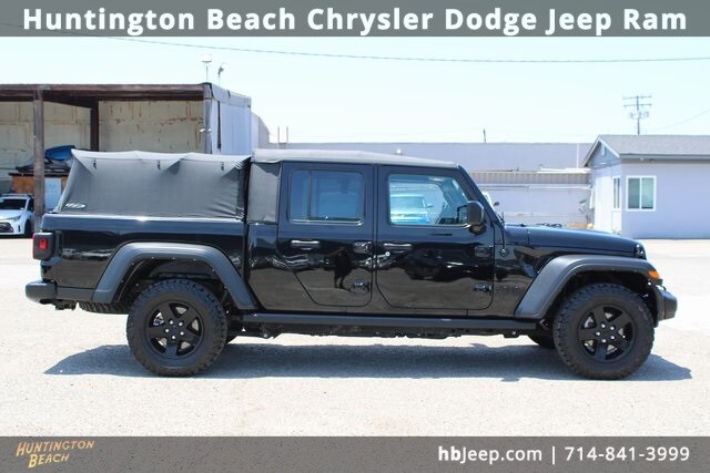 2021 Jeep Gladiator Sport photo 3