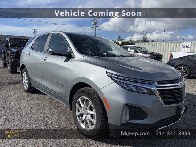 2023 Chevrolet Equinox LT photo 2