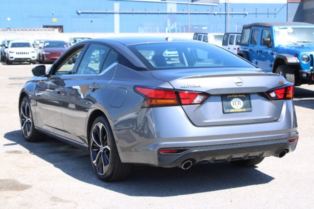 Used 2024 Nissan Altima 2.5 SR Sedan