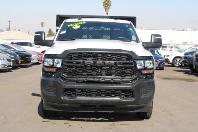 2023 Ram 2500 Tradesman photo 2