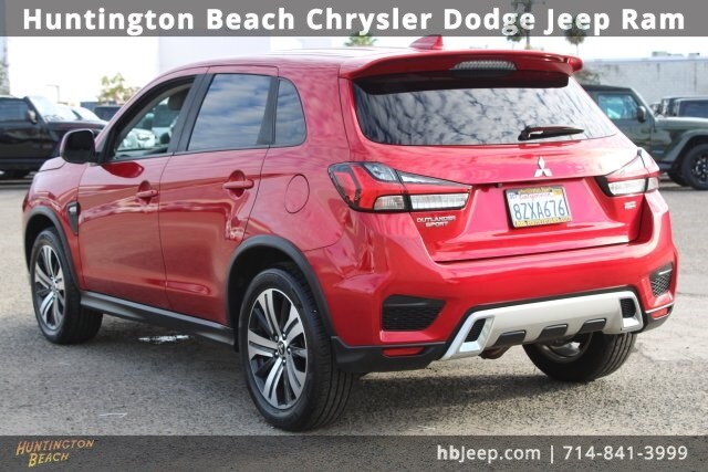 2020 Mitsubishi Outlander Sport SE photo 3