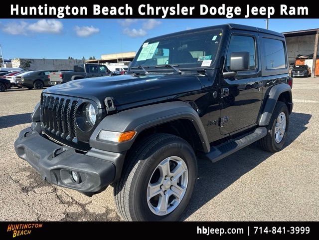 2023 Jeep Wrangler Sport S's photo