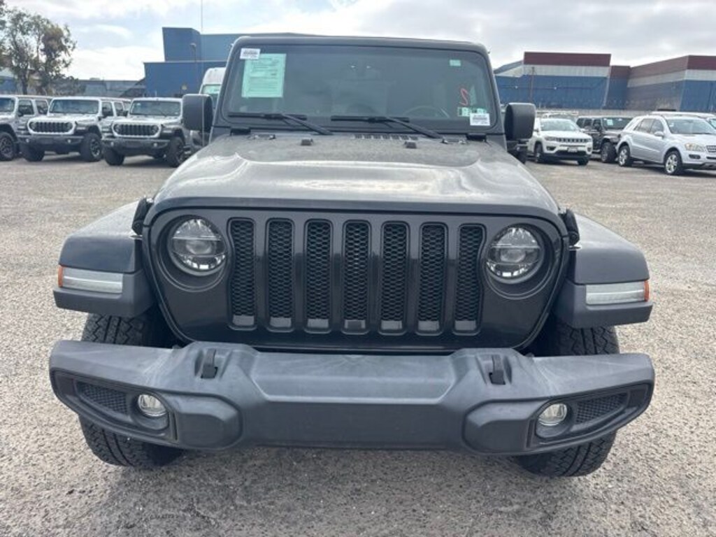 Used 2022 Jeep Wrangler Unlimited Sahara Altitude SUV
