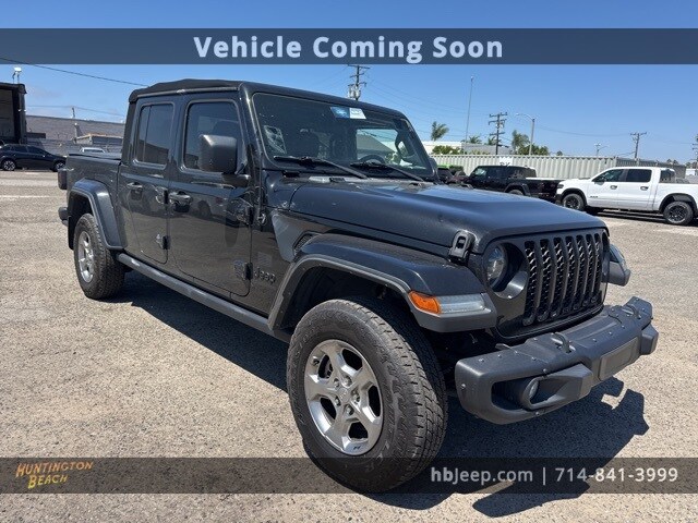2021 Jeep Gladiator Sport photo 3