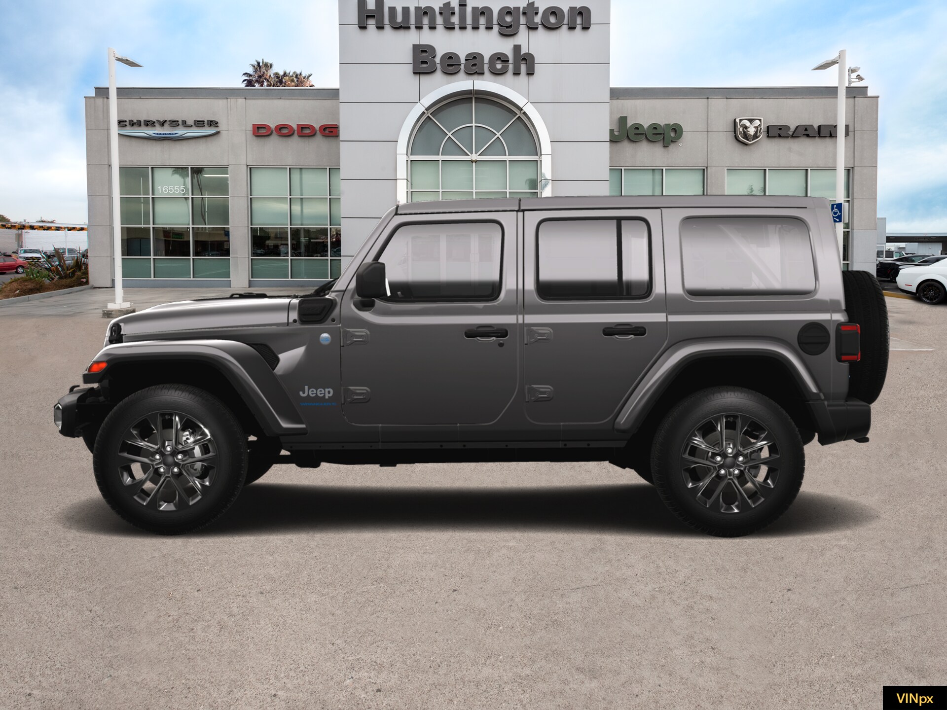 2025 Jeep Wrangler 4xe Sahara photo 3