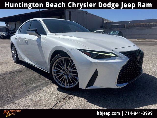 2023 Lexus IS 300