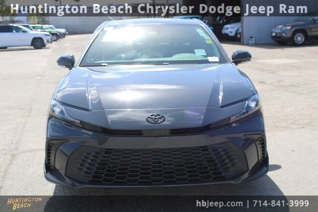 2025 Toyota Camry SE photo 2