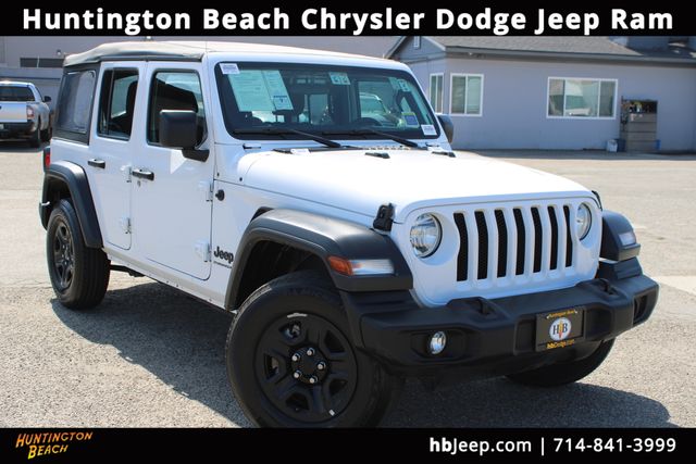 2023 Jeep Wrangler Sport's photo