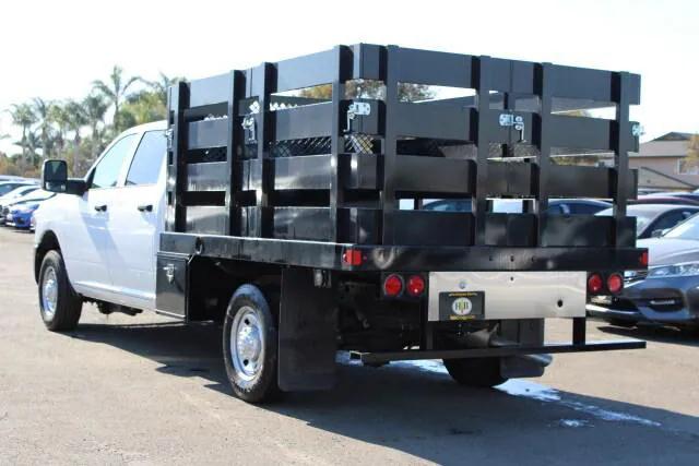 2023 Ram 2500 Tradesman photo 3