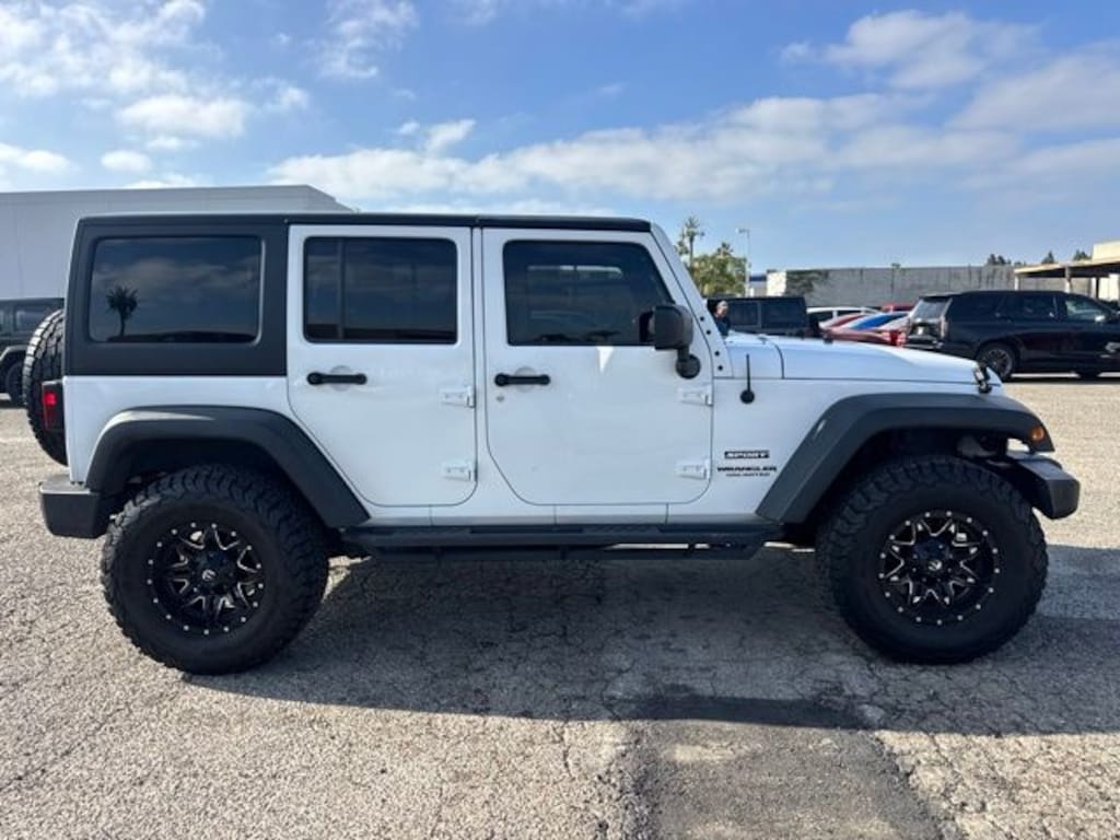 Used 2016 Jeep Wrangler Unlimited Sport SUV