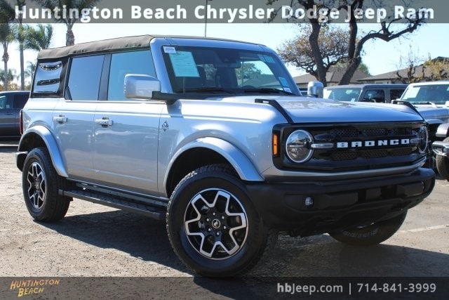 2023 Ford Bronco 4-Door Outer Banks's photo