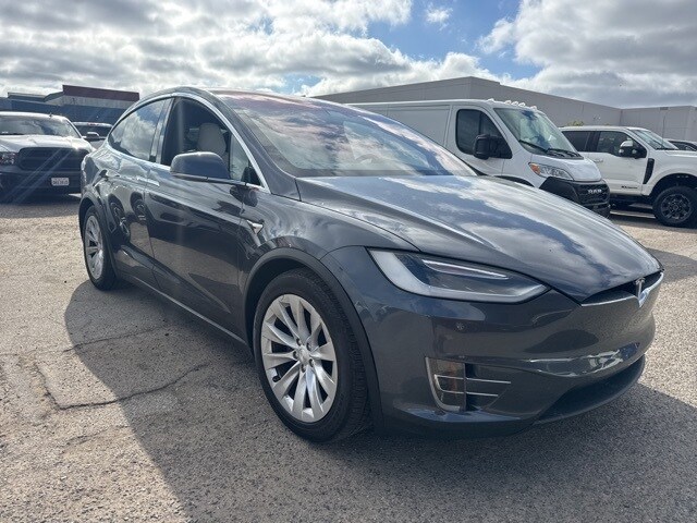 2016 Tesla Model X photo 3