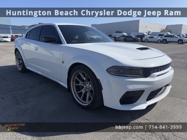 2023 Dodge Charger R/T Scat Pack Widebody photo 2