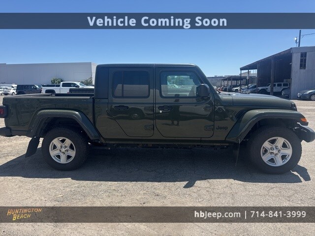 2022 Jeep Gladiator Sport photo 4