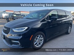 2023 Chrysler Pacifica Touring L Minivan/Van