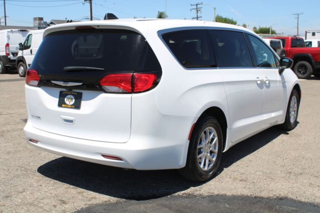 Used 2024 Chrysler Voyager LX Minivan/Van