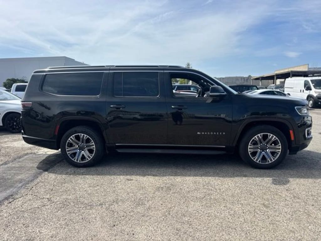 Used 2024 Jeep Wagoneer L Series II SUV