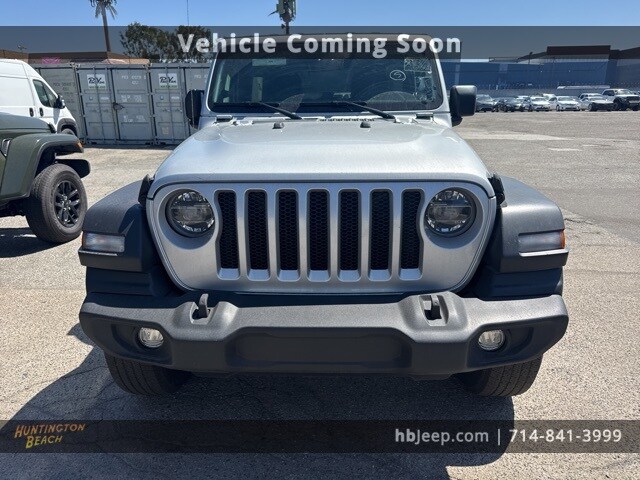 2022 Jeep Wrangler Unlimited Sport S photo 2
