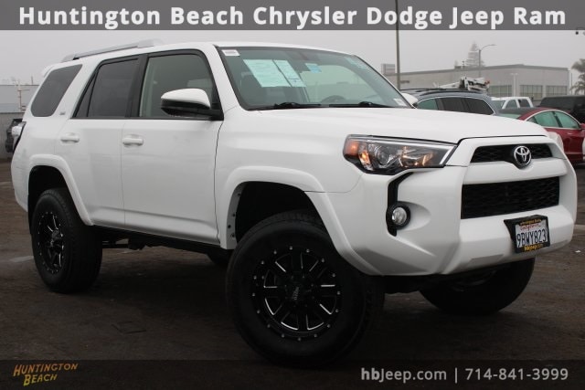 2018 Toyota 4Runner SR5's photo