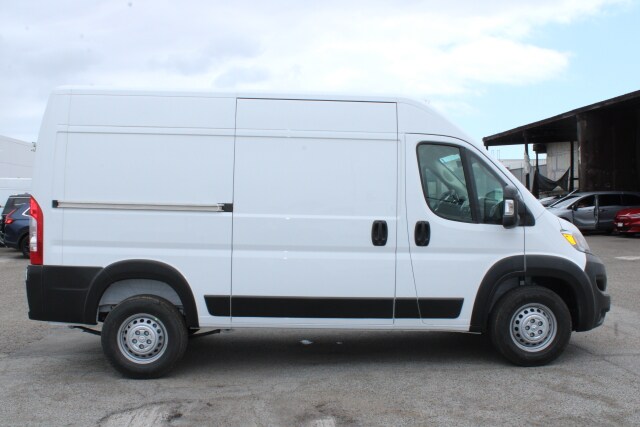 2025 Ram ProMaster 1500 High Roof photo 2
