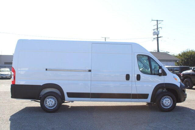 2025 Ram ProMaster 3500 photo 2