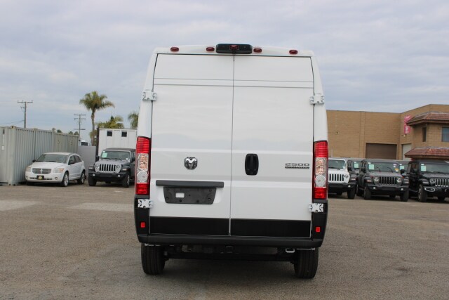 2023 Ram ProMaster 2500 Cargo Van photo 3