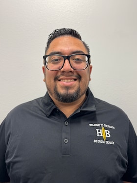 Staff member Cesar Flores from 746e3d60489e