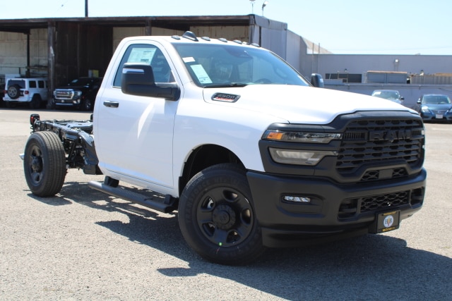 2026 RAM 2500 Tradesman Regular Cab's photo