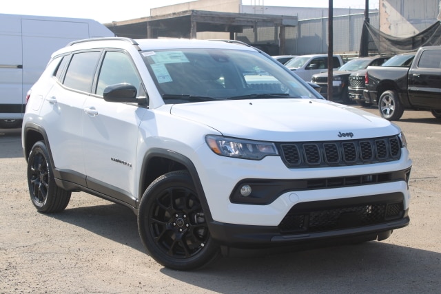 2026 Jeep Compass Altitude's photo