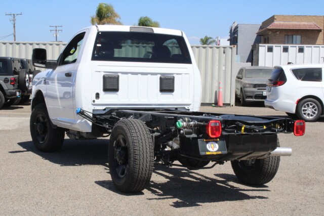 2026 Ram 3500 Tradesman photo 3