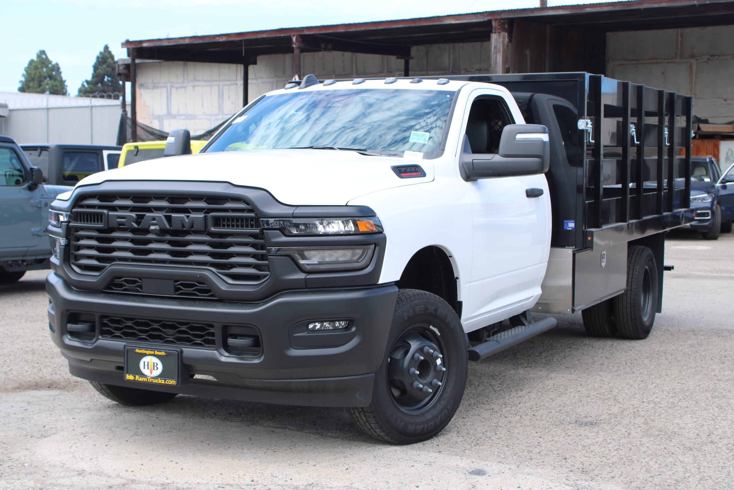 2026 RAM 3500 Chassis Tradesman - Photo 17