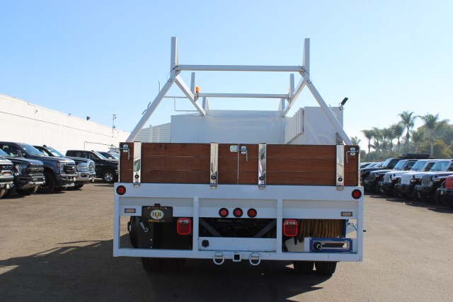 2022 Ram 5500 Tradesman photo 4