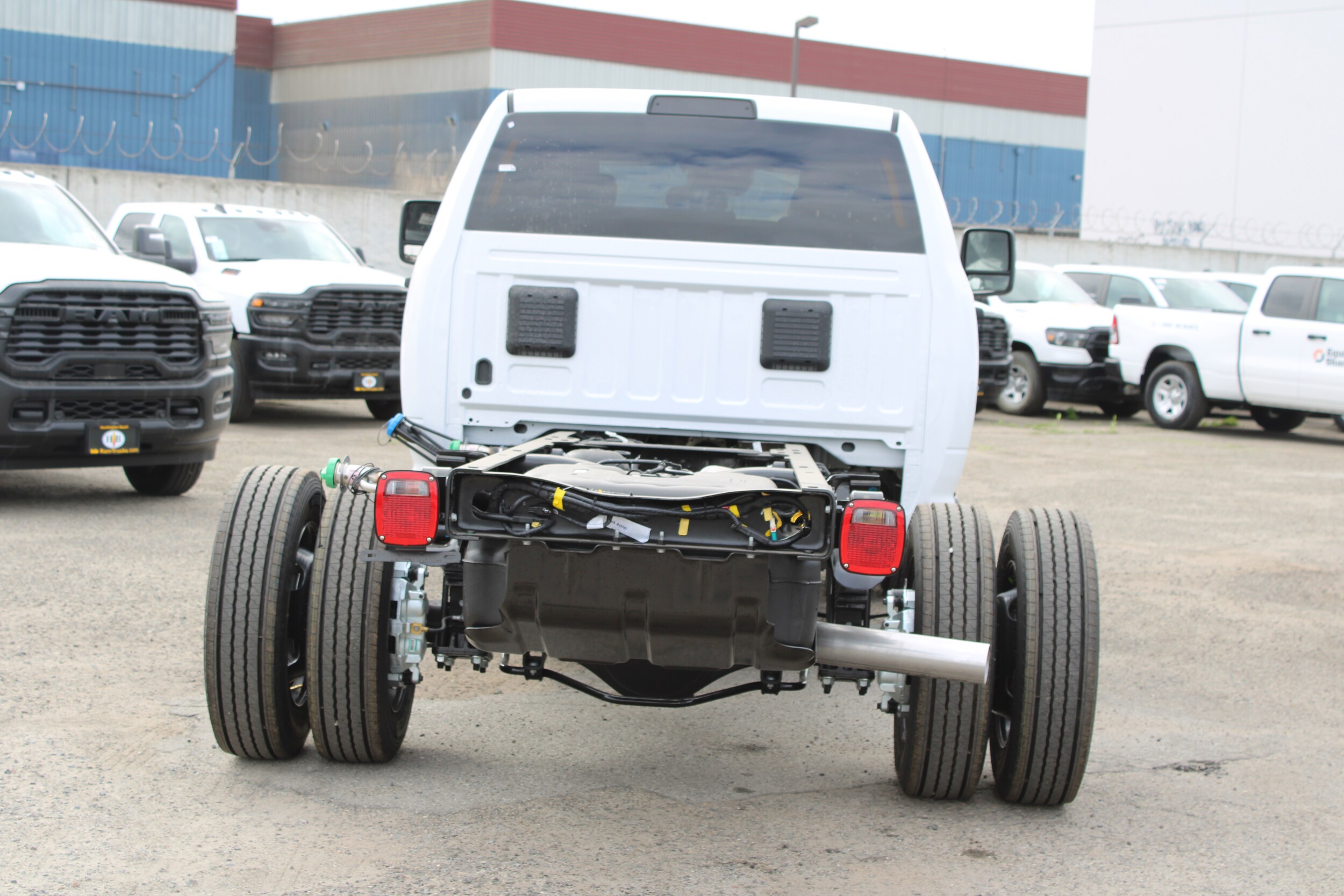 2025 Ram 5500 Tradesman photo 4
