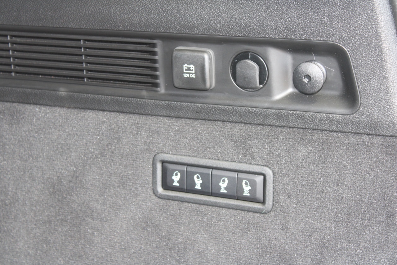 2025 Jeep Grand Wagoneer Series III - Photo 53
