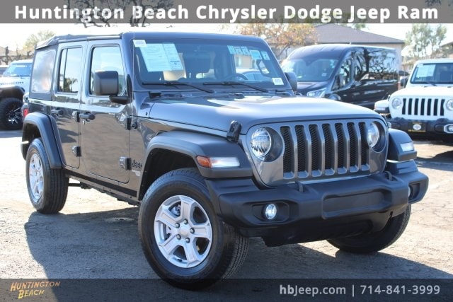 2021 Jeep Wrangler Sport S's photo