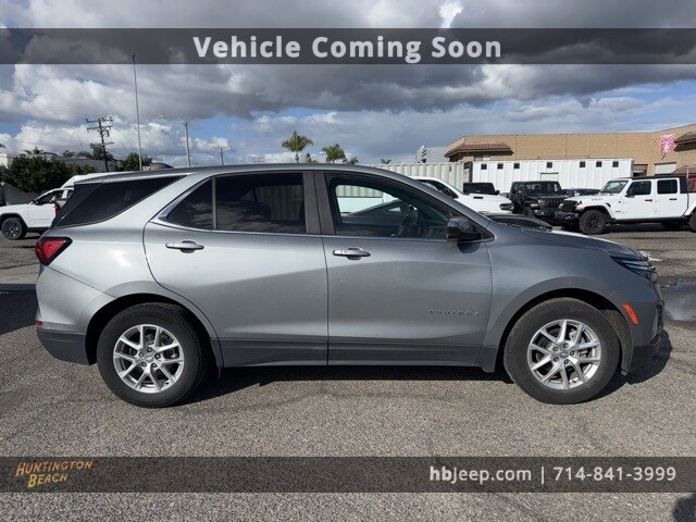 2023 Chevrolet Equinox LT photo 3